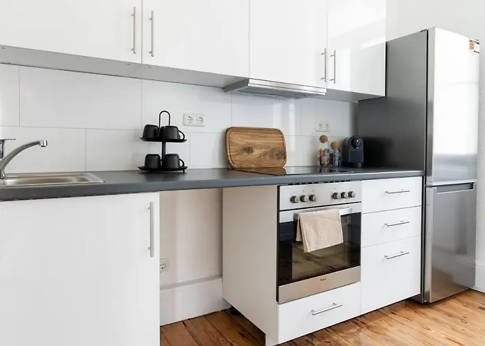Apartament 4br - Wifi - Netflix - Business - Zentral - Kueche *